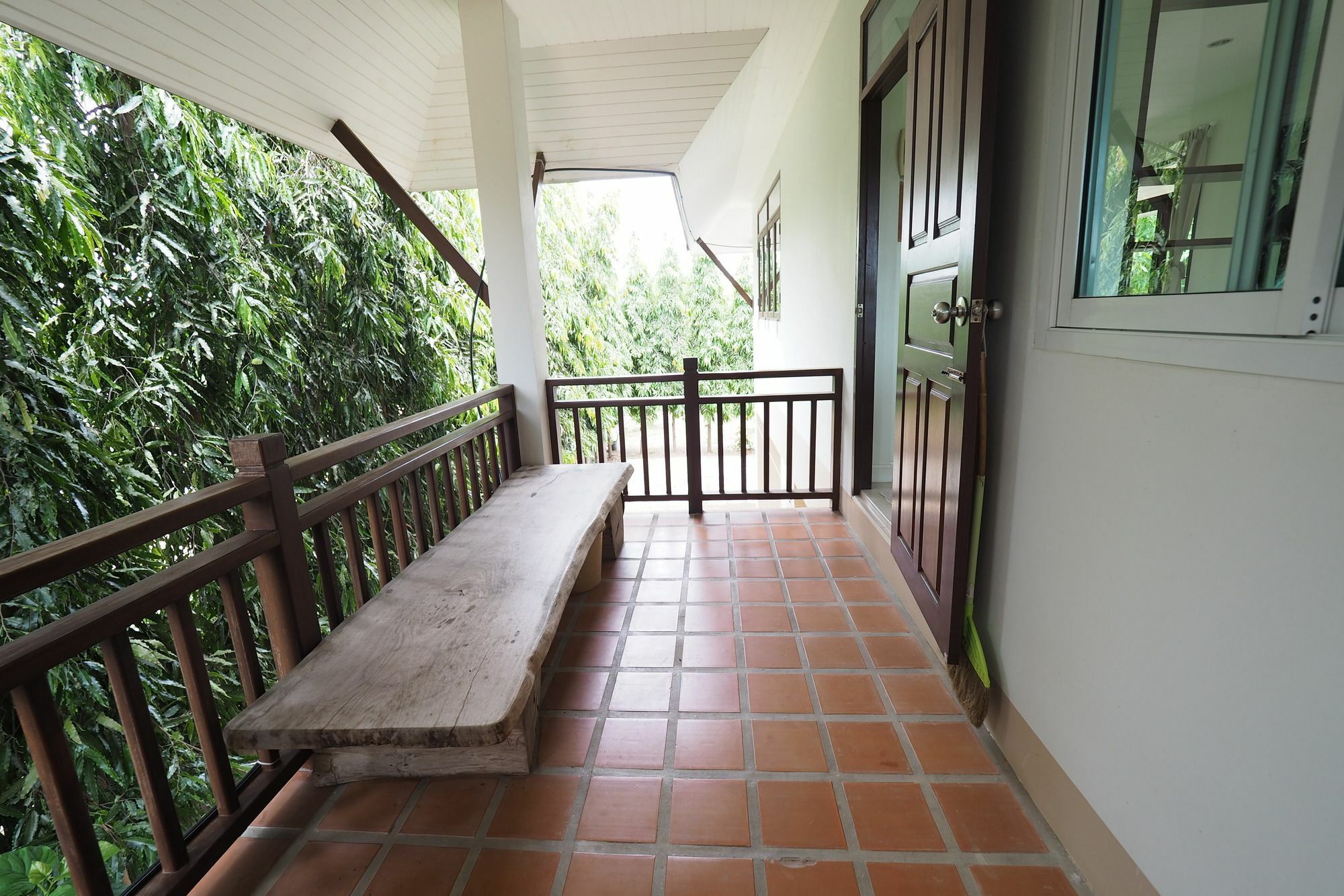 Baan2Rai Hotel Kanchanaburi Exterior foto